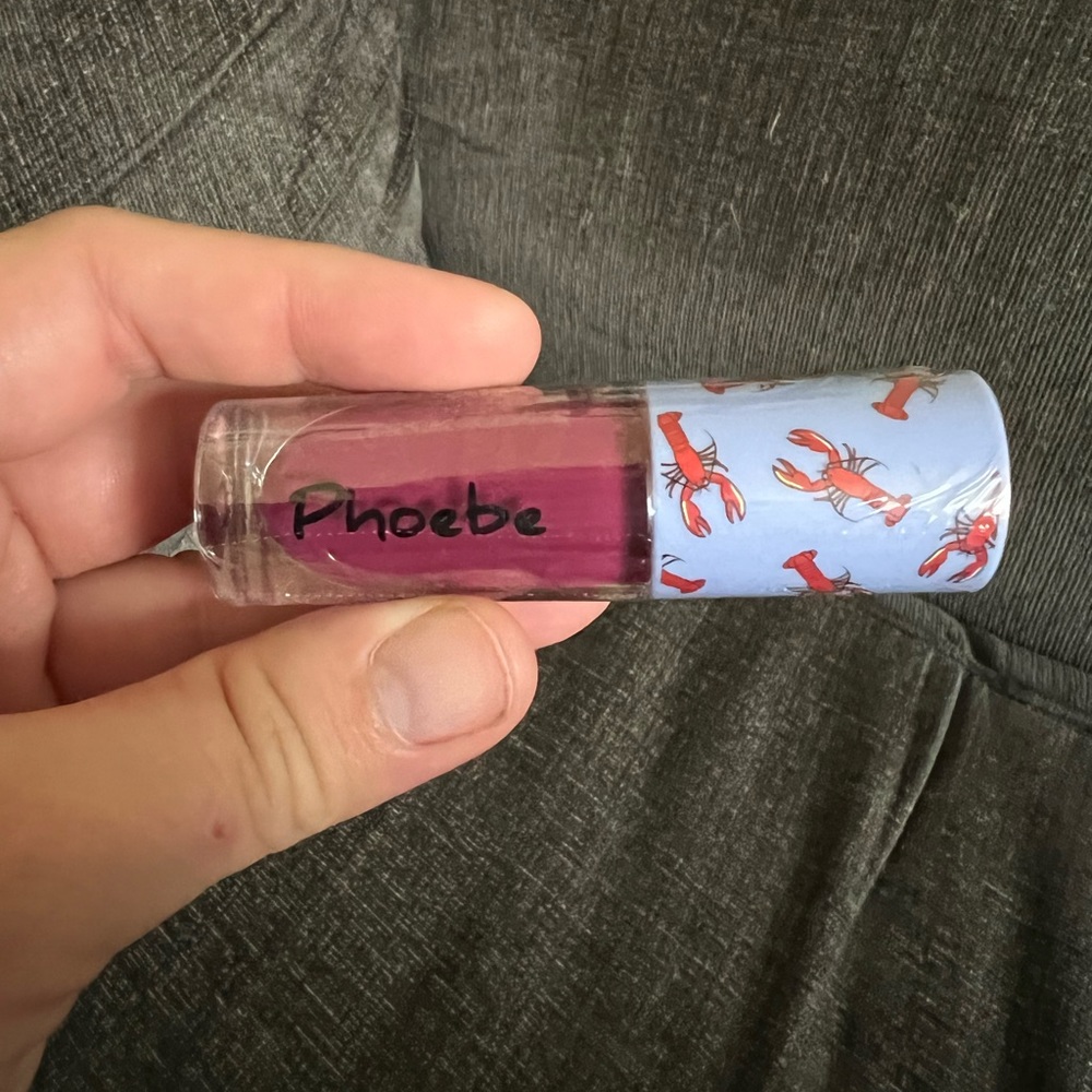 🦖 5/$35 New Revolution x Friends Phoebe lip gloss